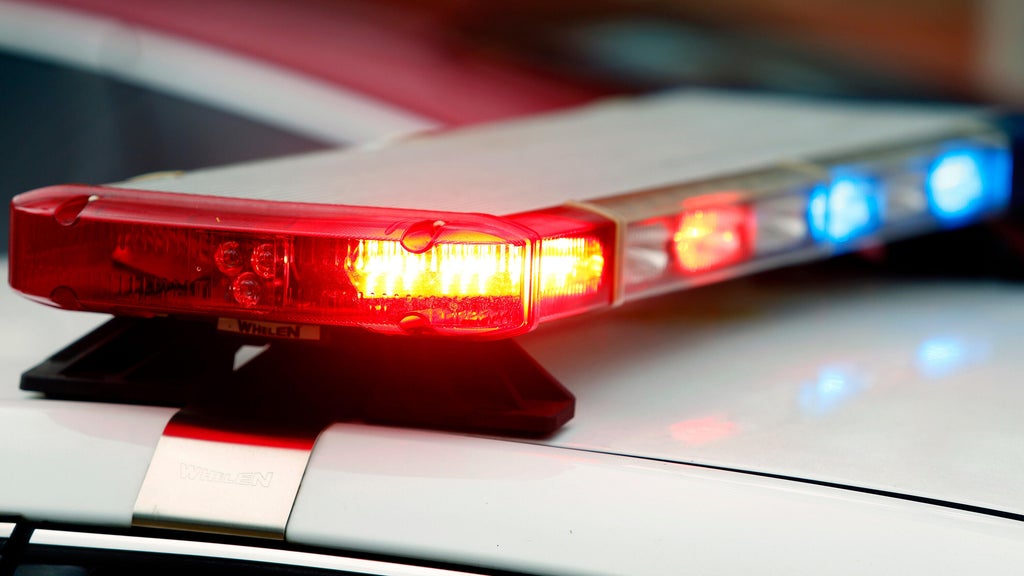 Man arrested after Fairfield home invasion robbery involving shotgun, police say โ CBS Bay Area (KPIX), Orinda Dining news