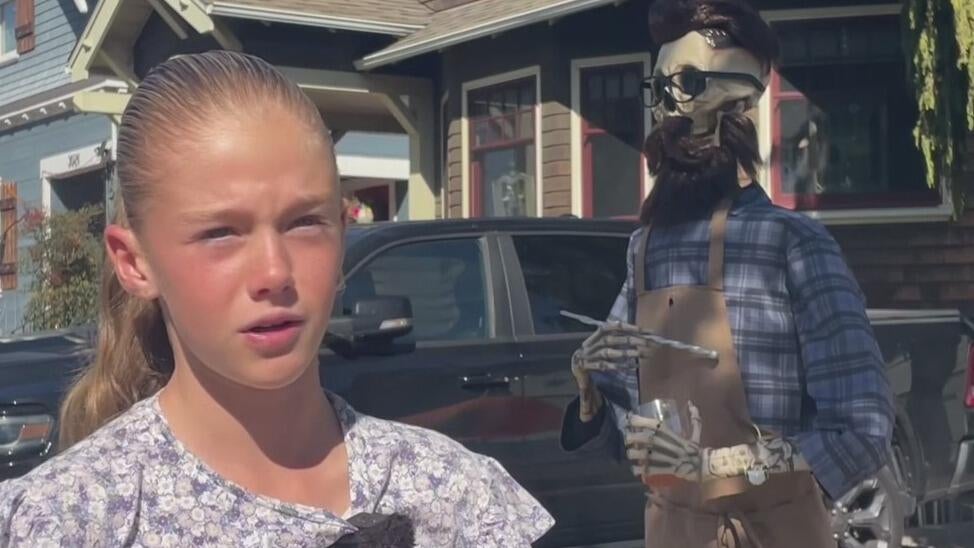 Alameda girl uses AI to create talking skeleton "Uncle Murray" for Halloween display — CBS Bay Area (KPIX), Orinda Technology news