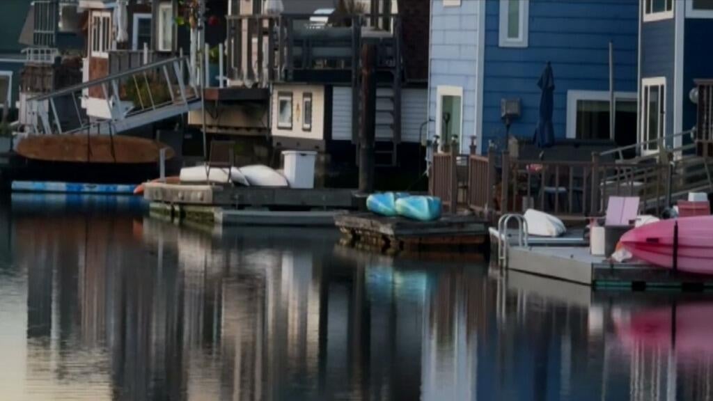 Record high tides putting Sausalito house boat community in precarious position — Orinda Technology news