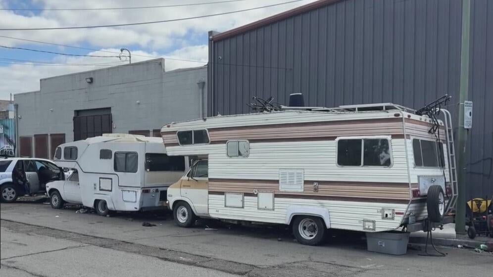 Oakland will begin towing RVs at encampment near 75th and Hawley Street — CBS Bay Area (KPIX), Orinda Business news