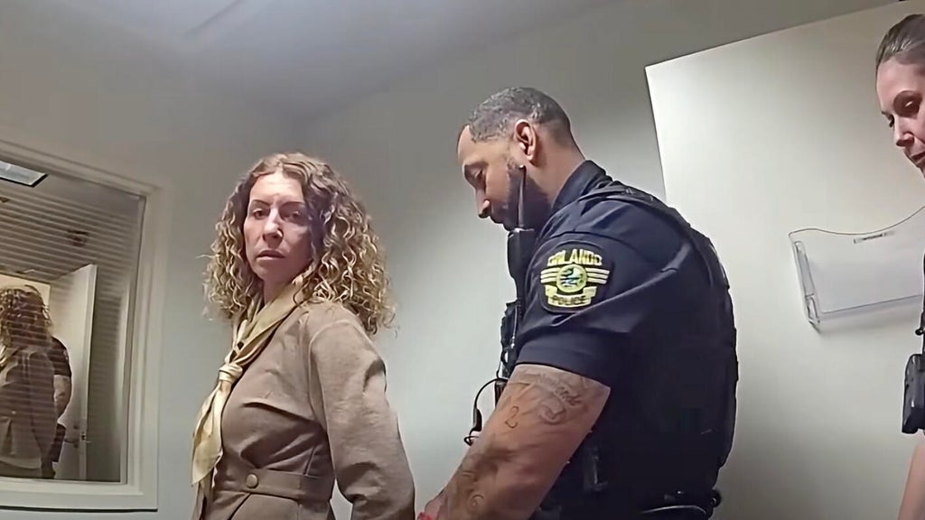 Florida mom arrested at airport for leaving 4 kids home alone during work trip to Vegas, deputies say — Orinda Health news