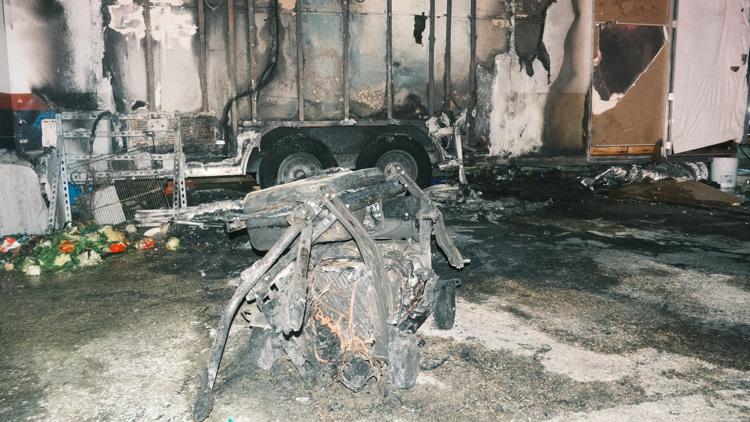 'I'm going back' | East Sixth Street food truck owner recovering after generator explosion burns trailer — KVUE (Austin), Orinda Dining news