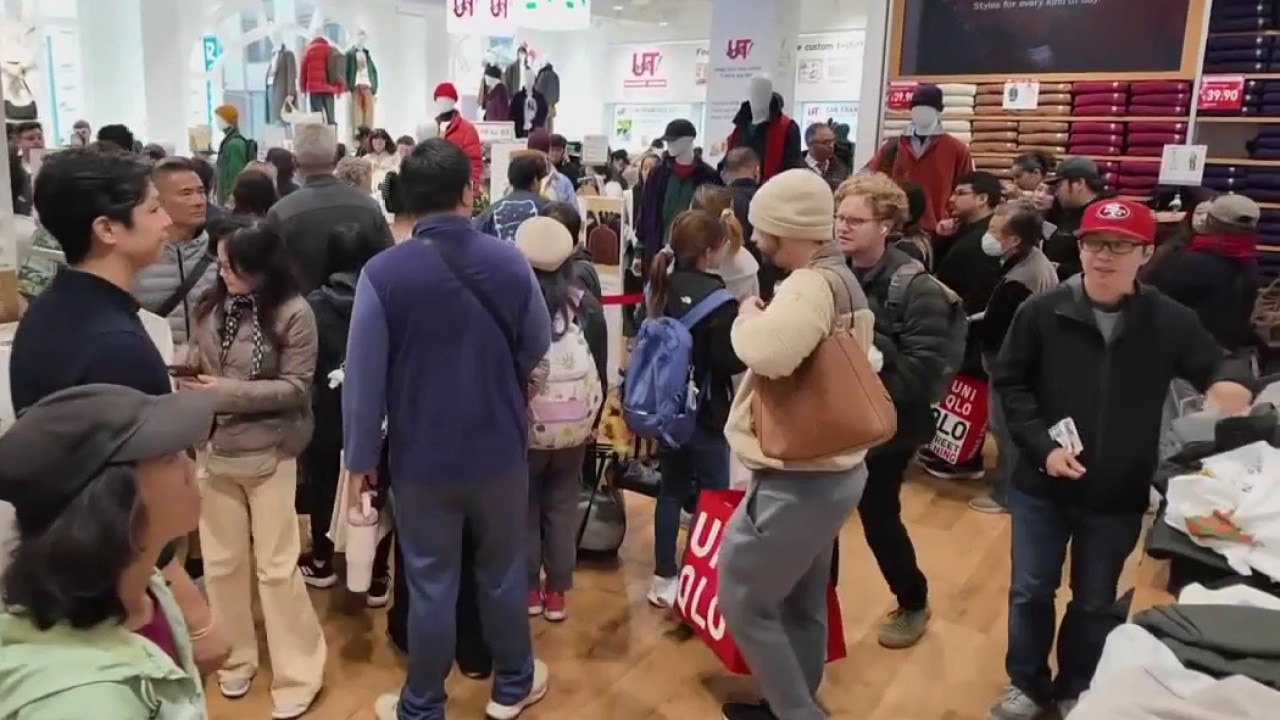 Crowds line up for grand opening of new Uniqlo store in SF — KTVU FOX 2 Bay Area, Orinda Business news