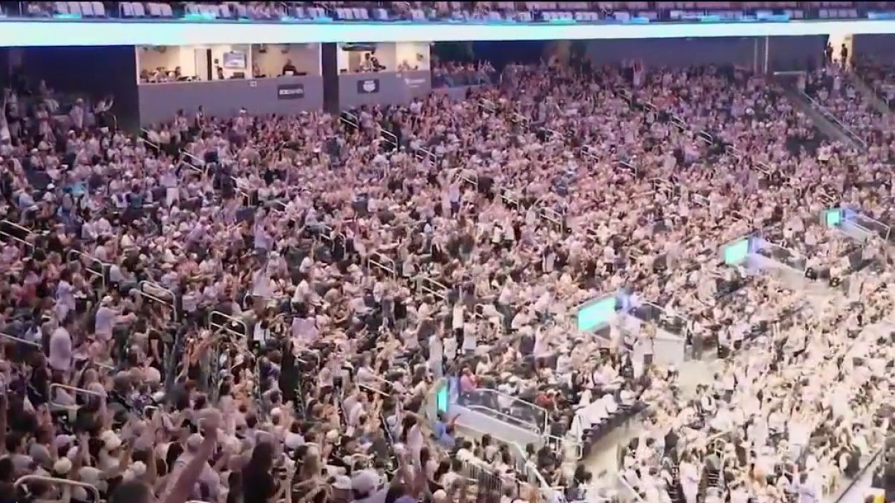 WNBA Finals: Valkyries fans react to Dream's potential 3,500-seat venue — KTVU FOX 2 Bay Area, Orinda Sports news