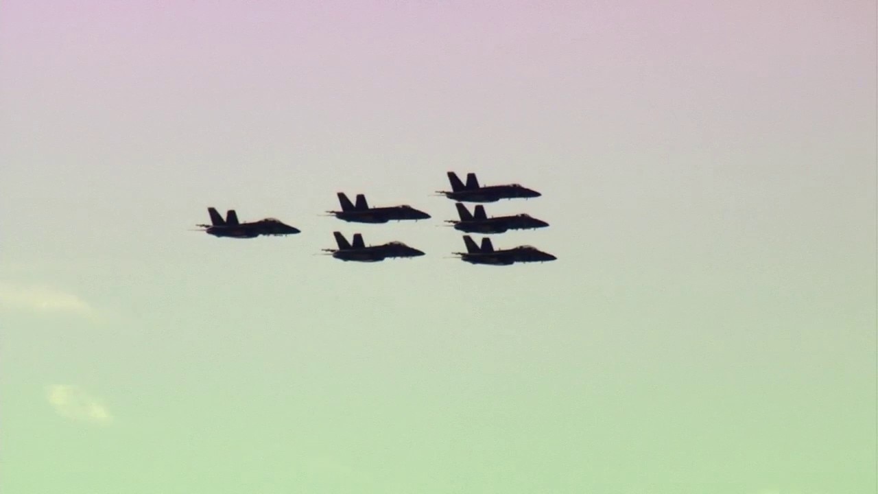 Blue Angels soar over San Francisco Bay despite fog — KTVU FOX 2 Bay Area, Orinda Arts news